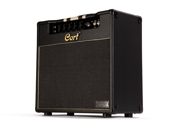Cort CMV15 진공관 콤보 앰프 정면 전경